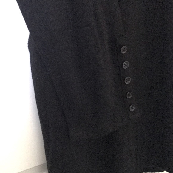 CHICO’S EXTRA LONG BLACK TOP - Picture 4 of 4